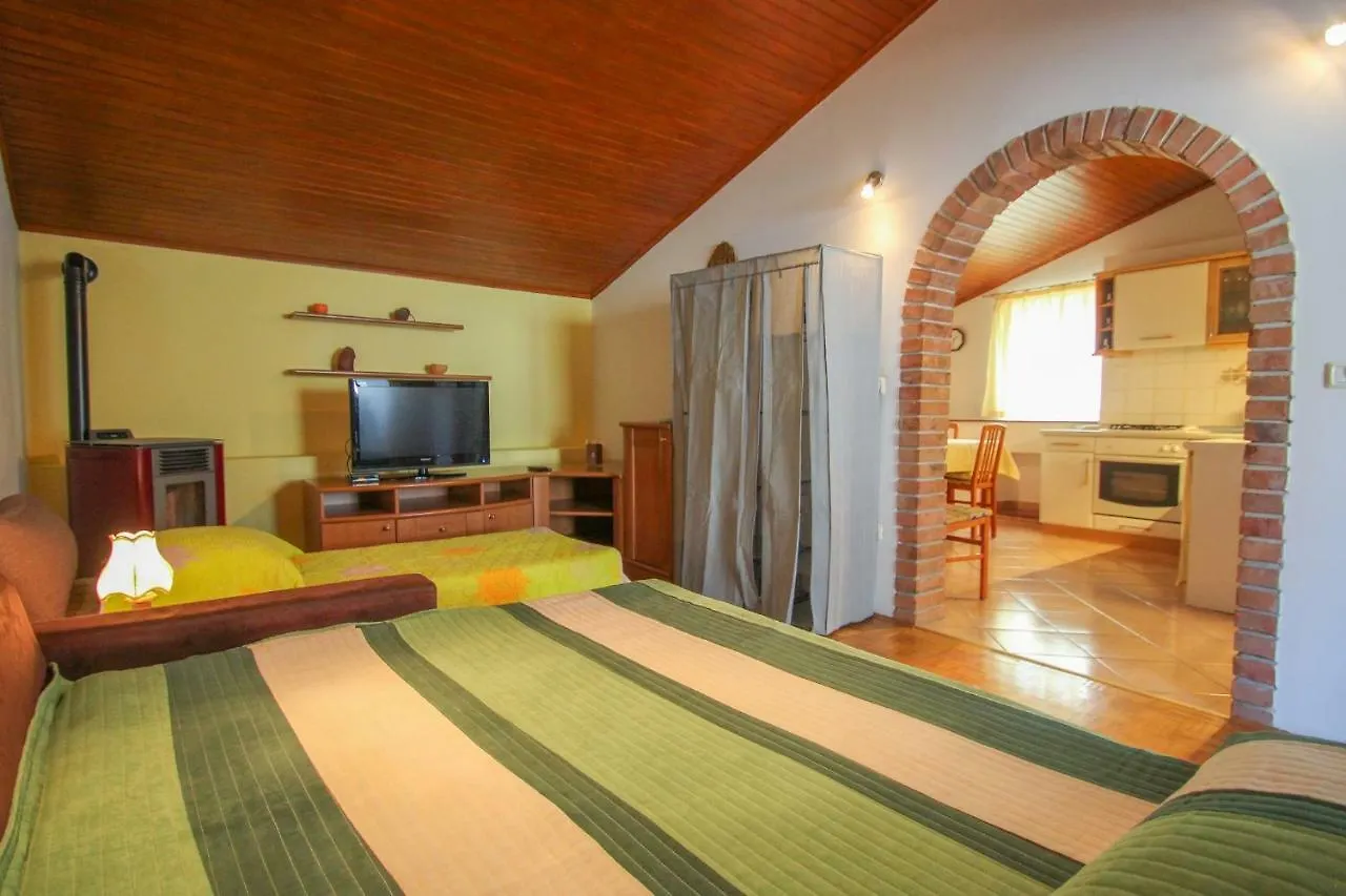 Apartment Dolores Novigrad
